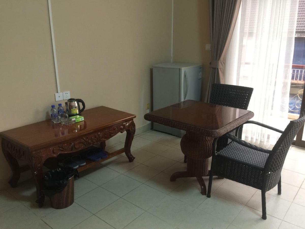 Golden Rooster Hotel Сиануквиль Экстерьер фото