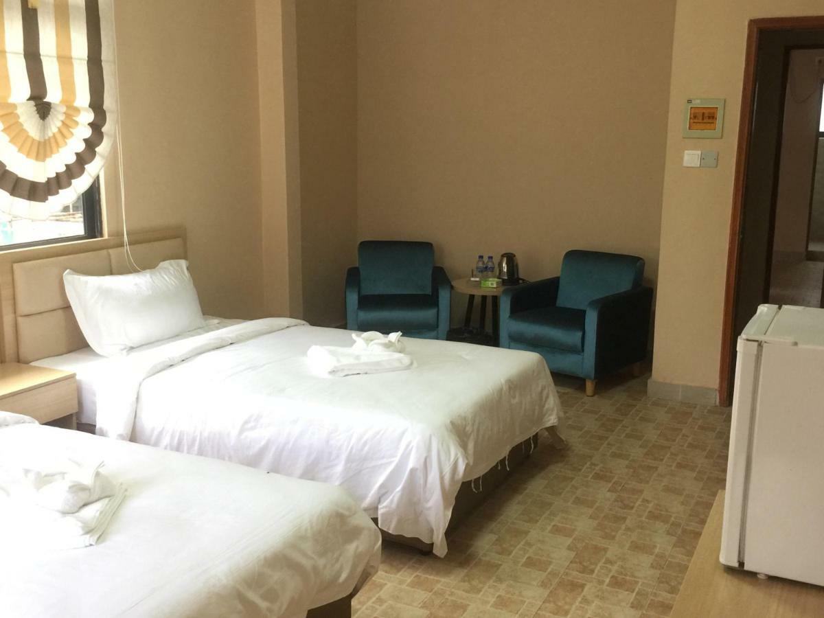 Golden Rooster Hotel Сиануквиль Экстерьер фото